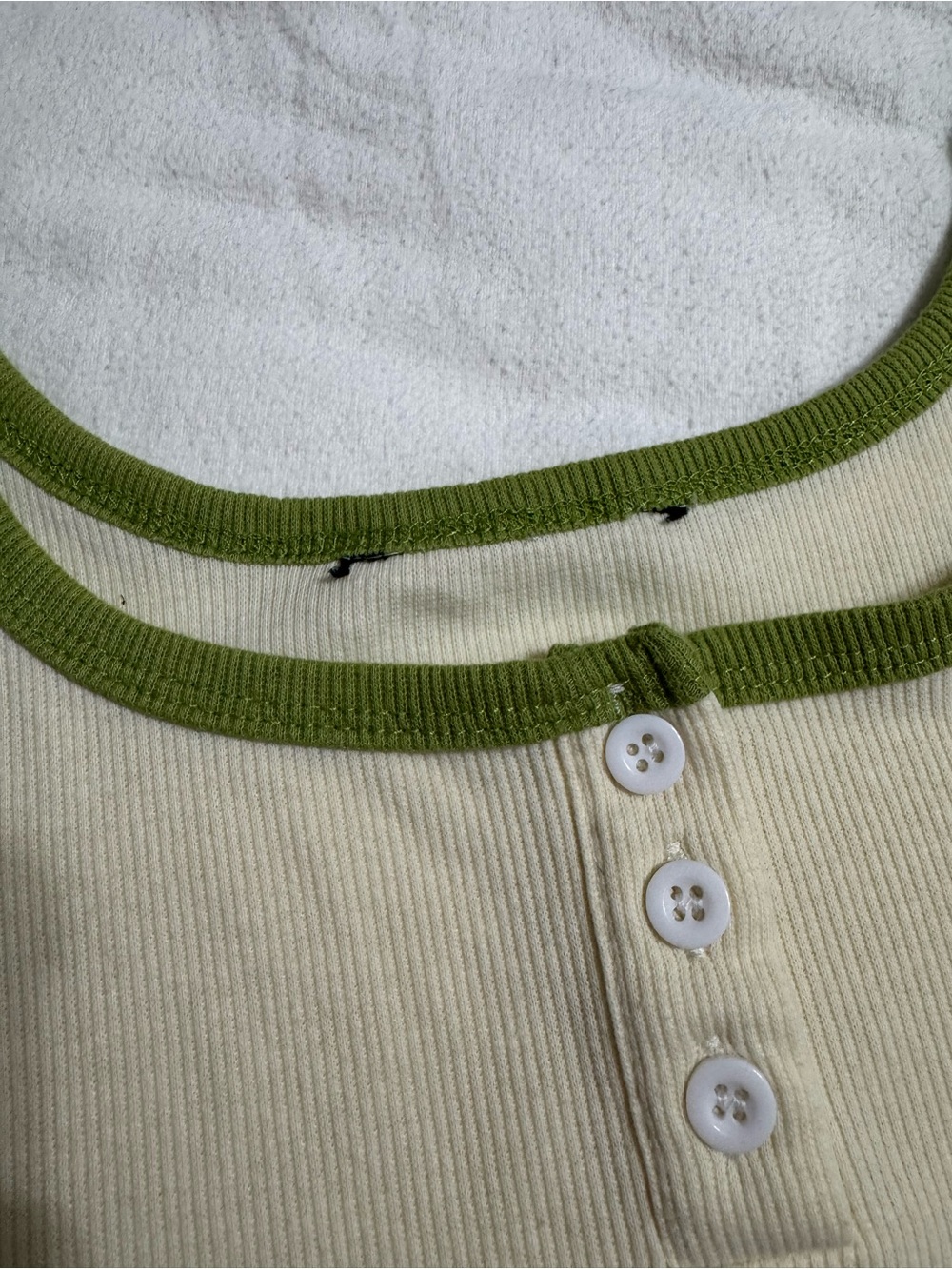 Cropped Ribbed Henley Tank - Picture 9 of 10